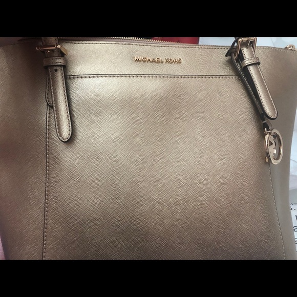 Michael kors bag - Picture 1 of 11